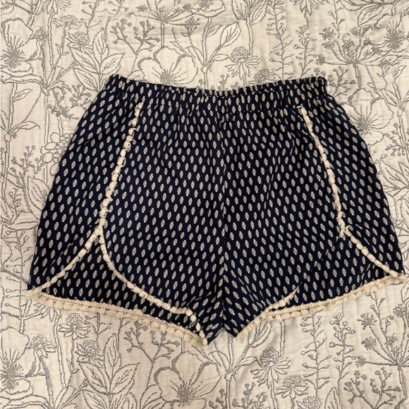 Aqua Pants - Aqua Navy and White Patterned Women's Shorts